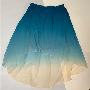 Adorable Forever 21 skirt light blue and white